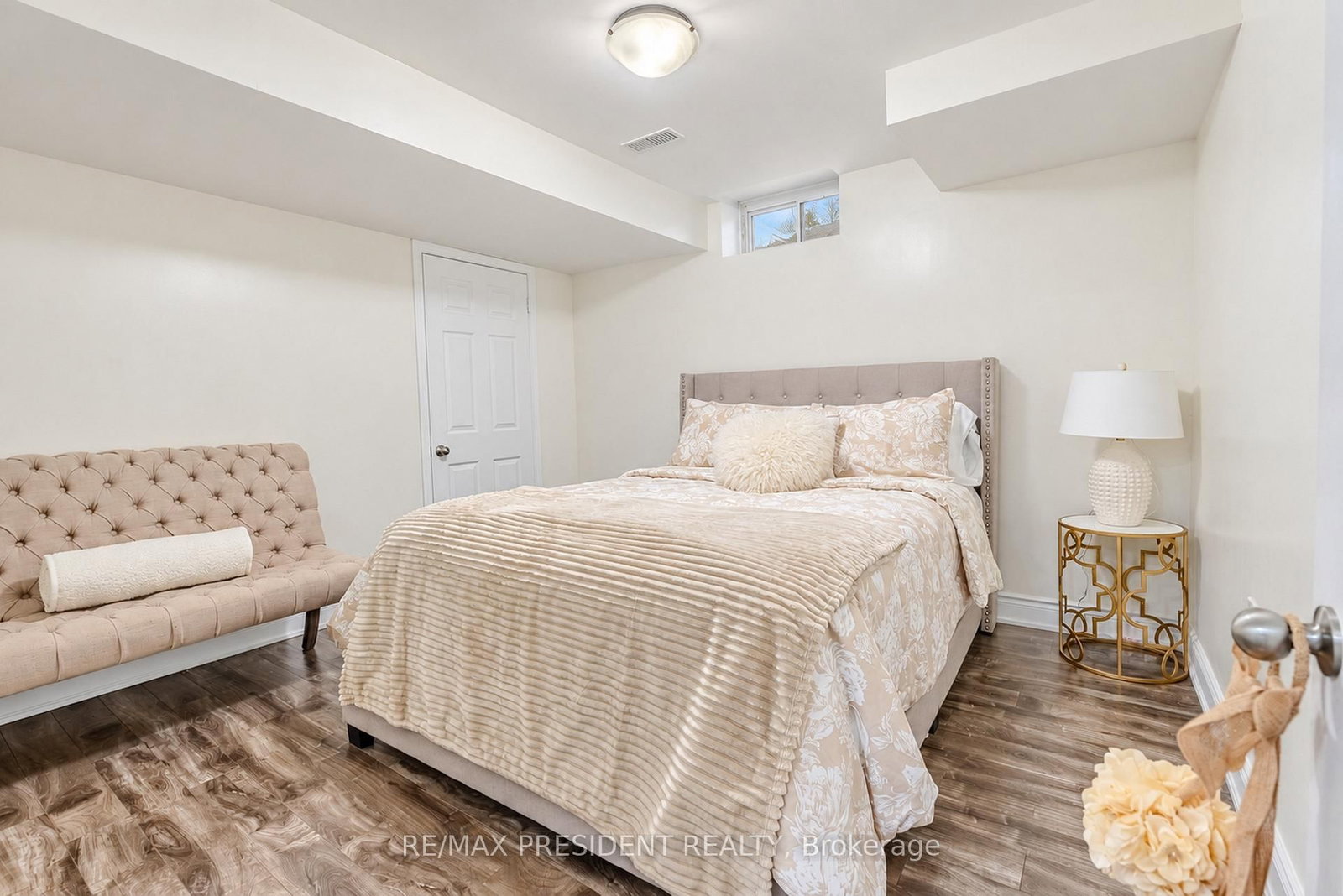 31 Monarch Drive • Halton Hills, ON photo 46