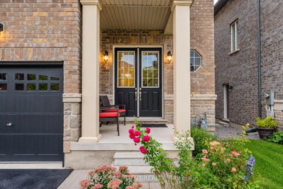 31 Monarch Drive • Halton Hills, ON photo 6