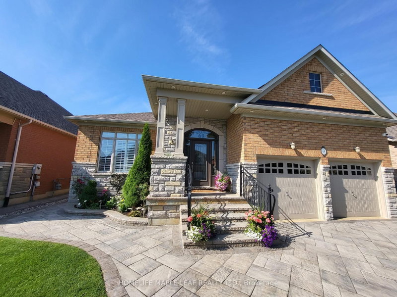 69 Huntspoint Drive