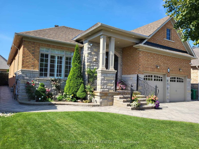 69 Huntspoint Drive