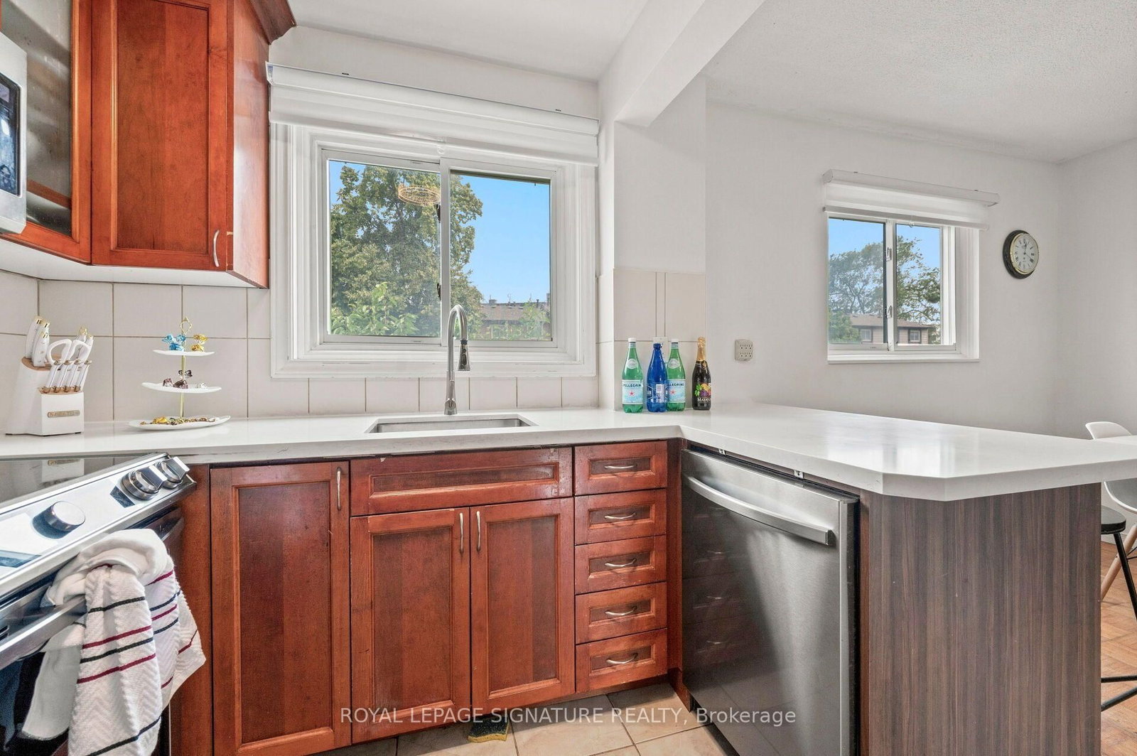 132-1221 Dundix Rd, Mississauga, view 21
