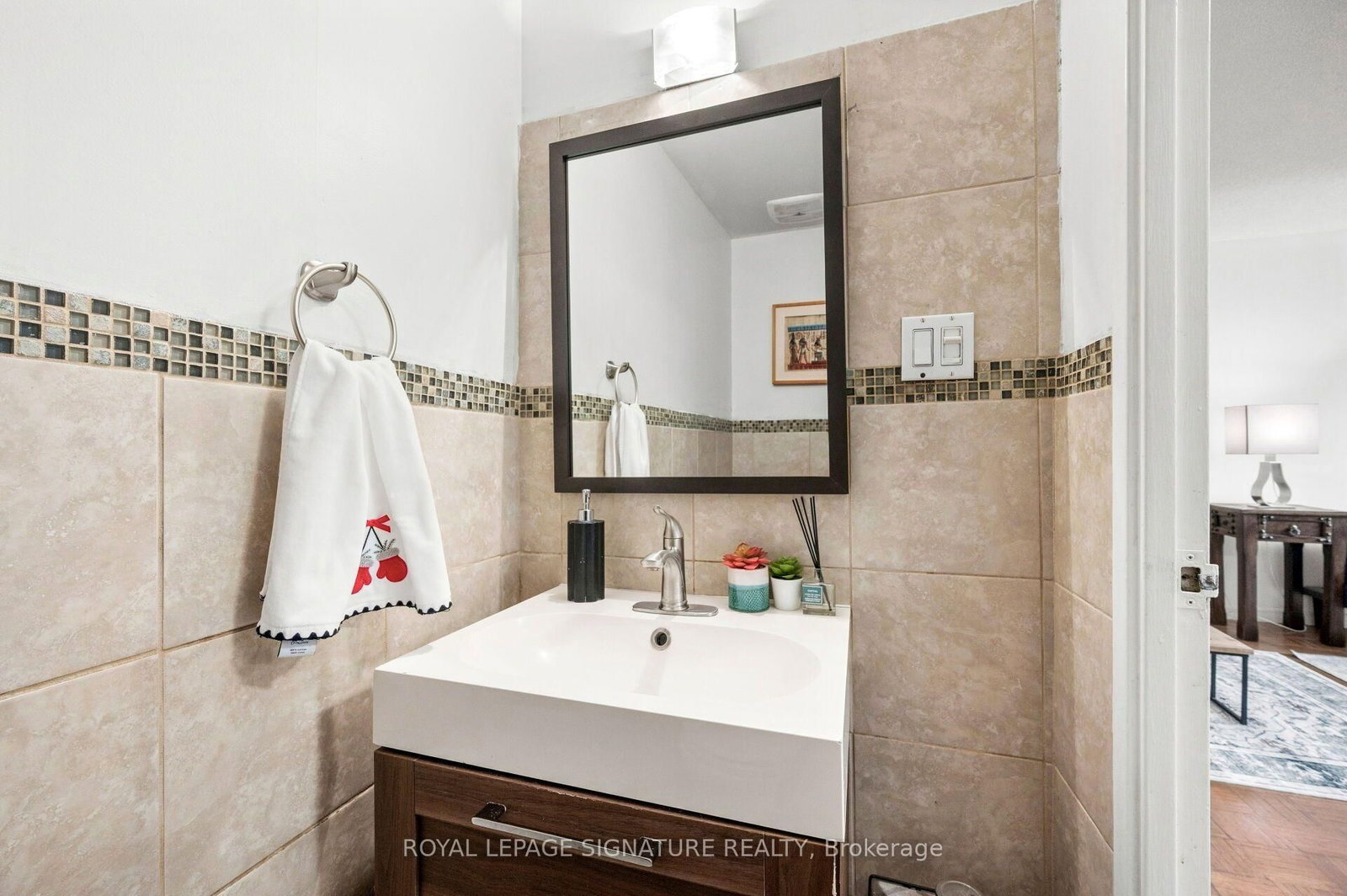 132-1221 Dundix Rd, Mississauga, view 23