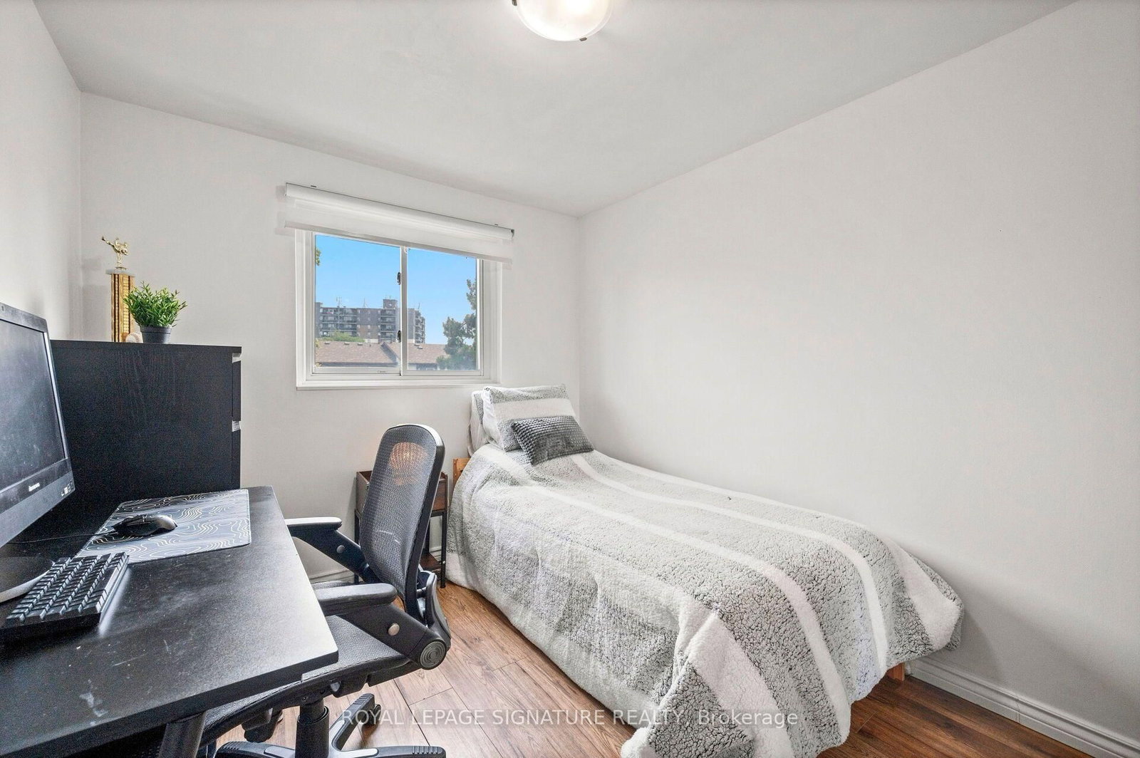 132-1221 Dundix Rd, Mississauga, view 31