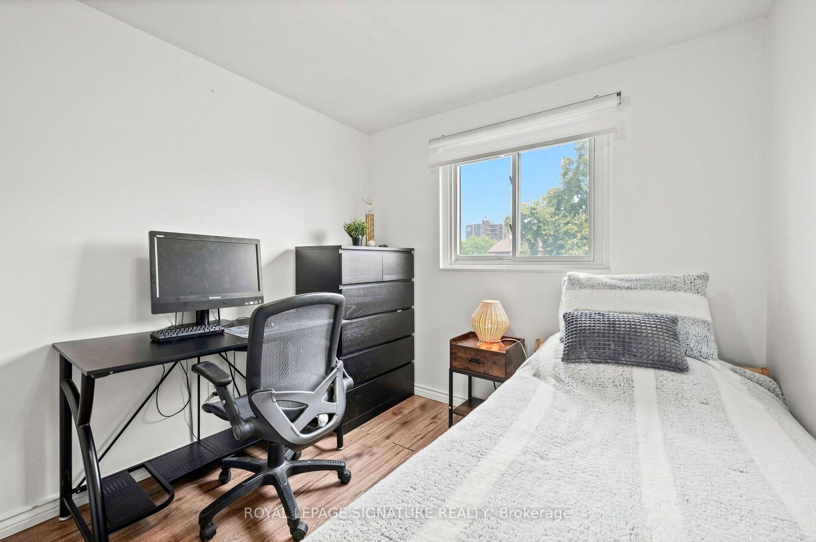 132-1221 Dundix Rd, Mississauga, view 32