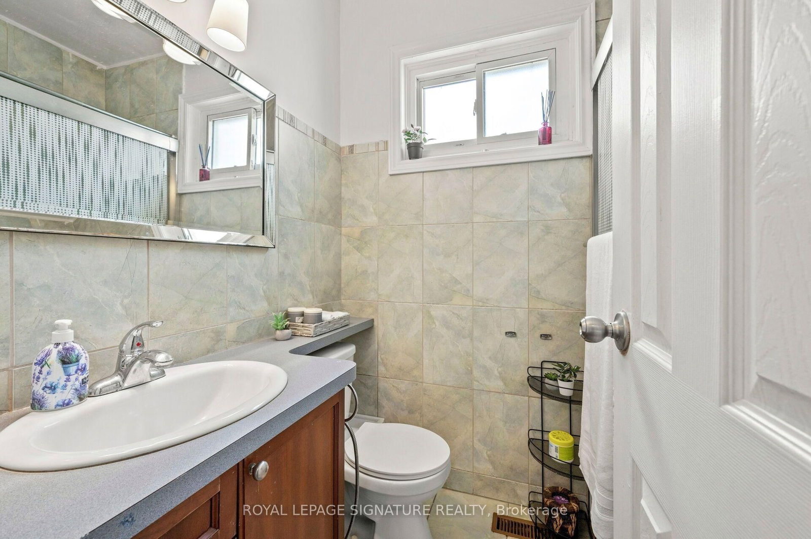 132-1221 Dundix Rd, Mississauga, view 34