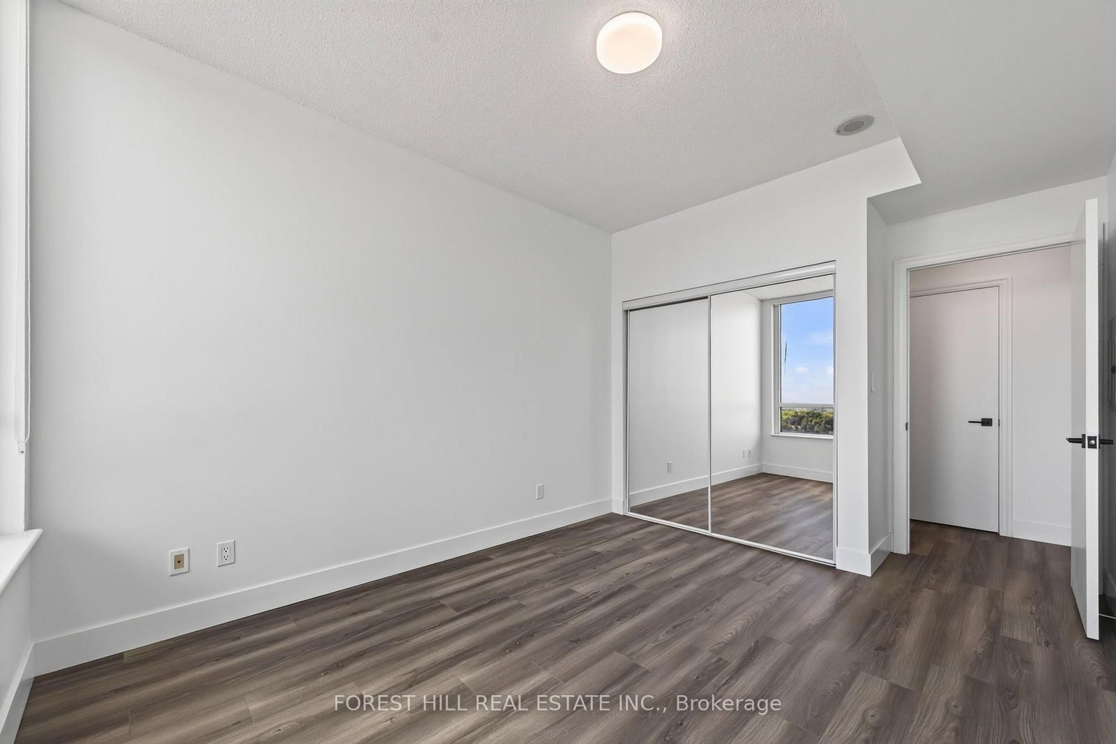 1359 Rathburn Road E • #804 • Mississauga, ON photo 10