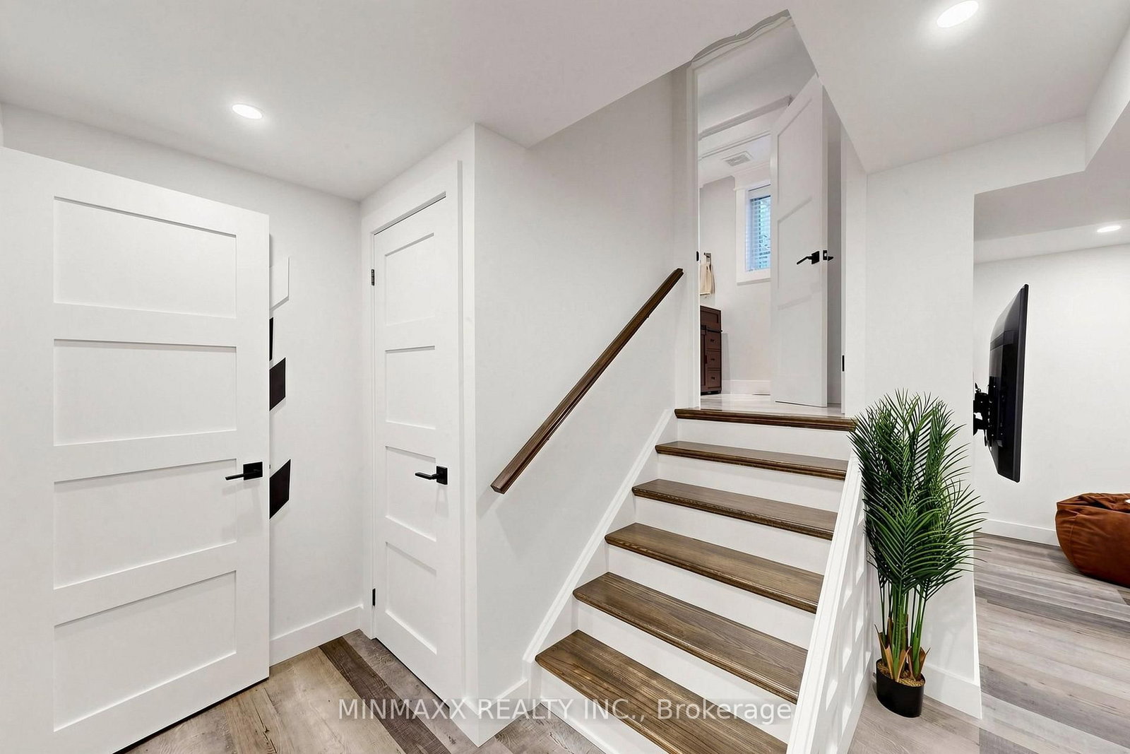 2148 Stillmeadow Road • Oakville, ON photo 38