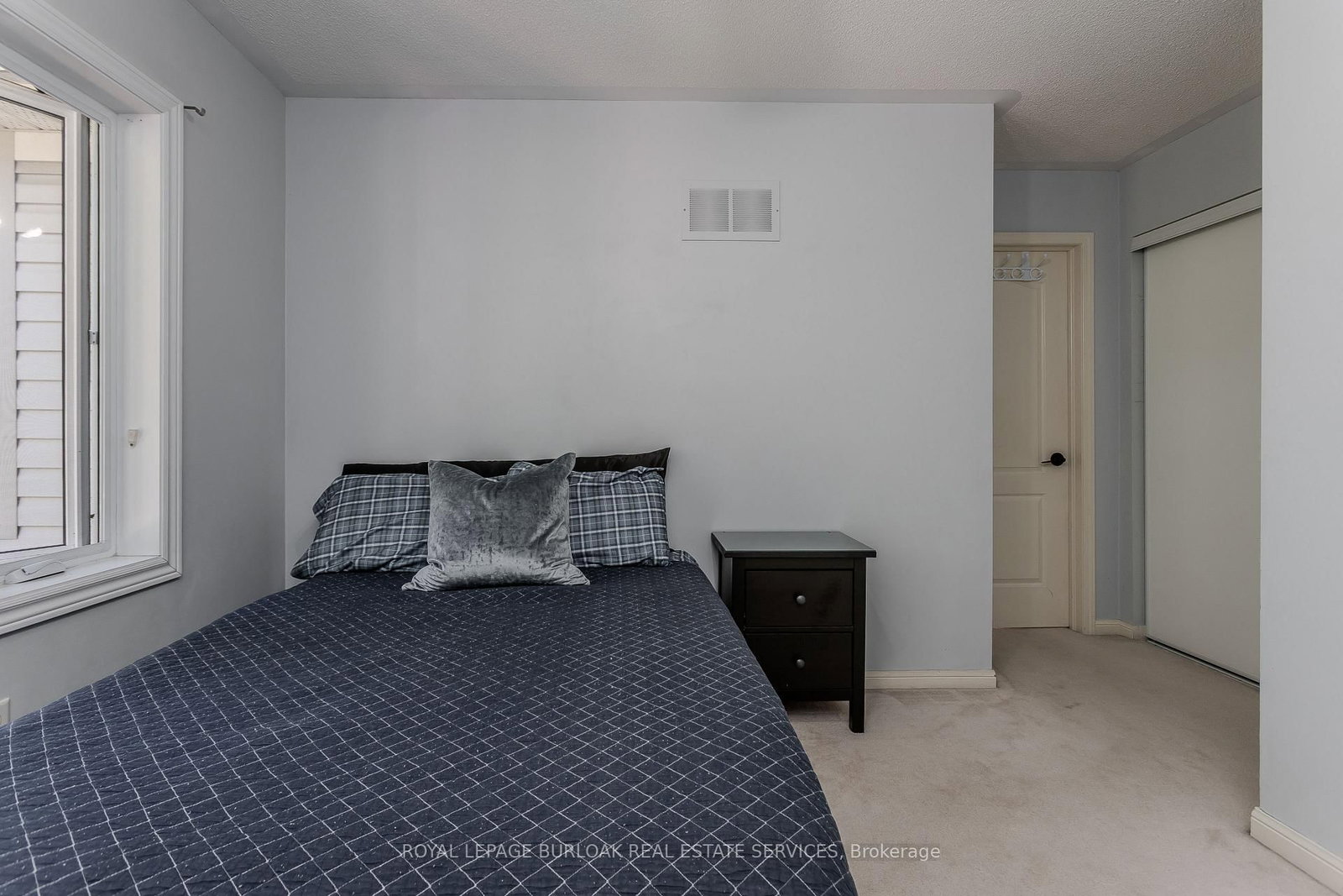5174 Ravine Crescent • Burlington, ON photo 19