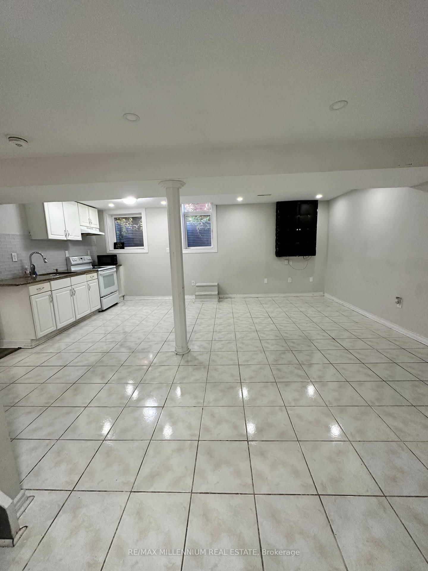 Basement - 90 Whitehaven Drive, Brampton 4