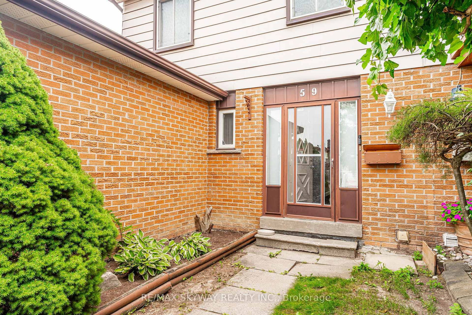 59 Skegby Road • Brampton, ON photo 6