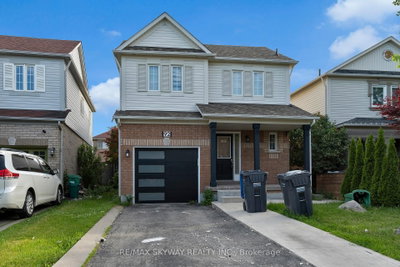 92 Charleswood Circle • Brampton, ON photo 5