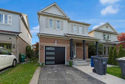92 Charleswood Circle • Brampton, ON photo 6