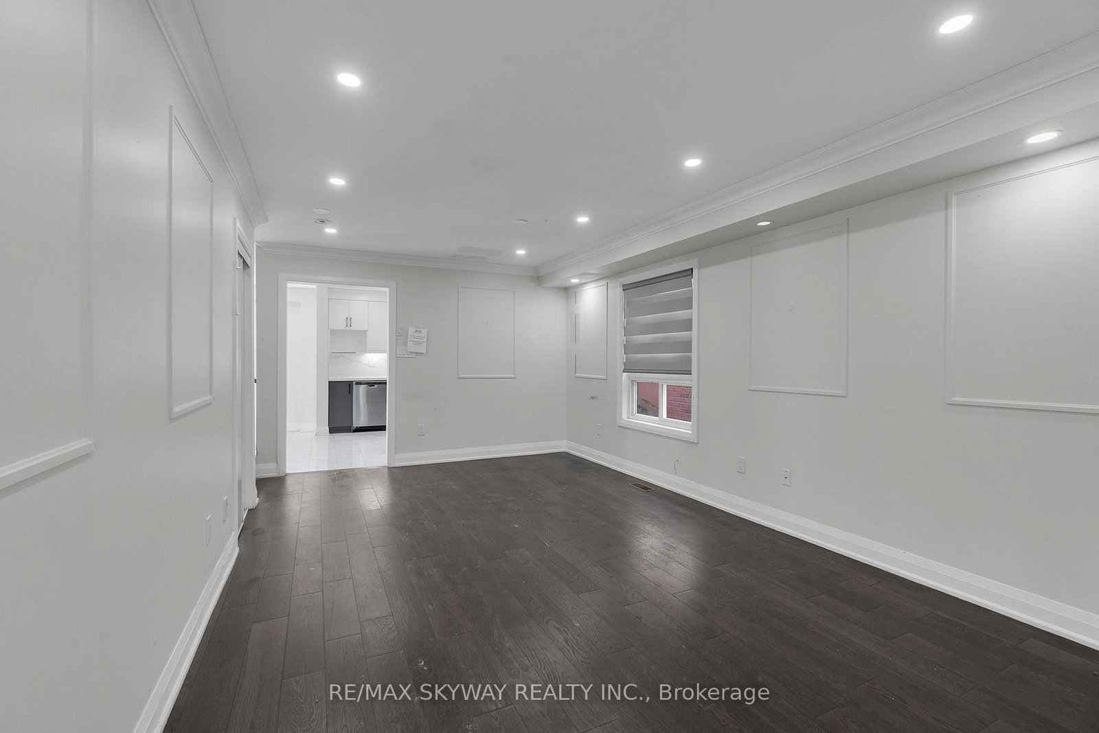 92 Charleswood Circle • Brampton, ON photo 9