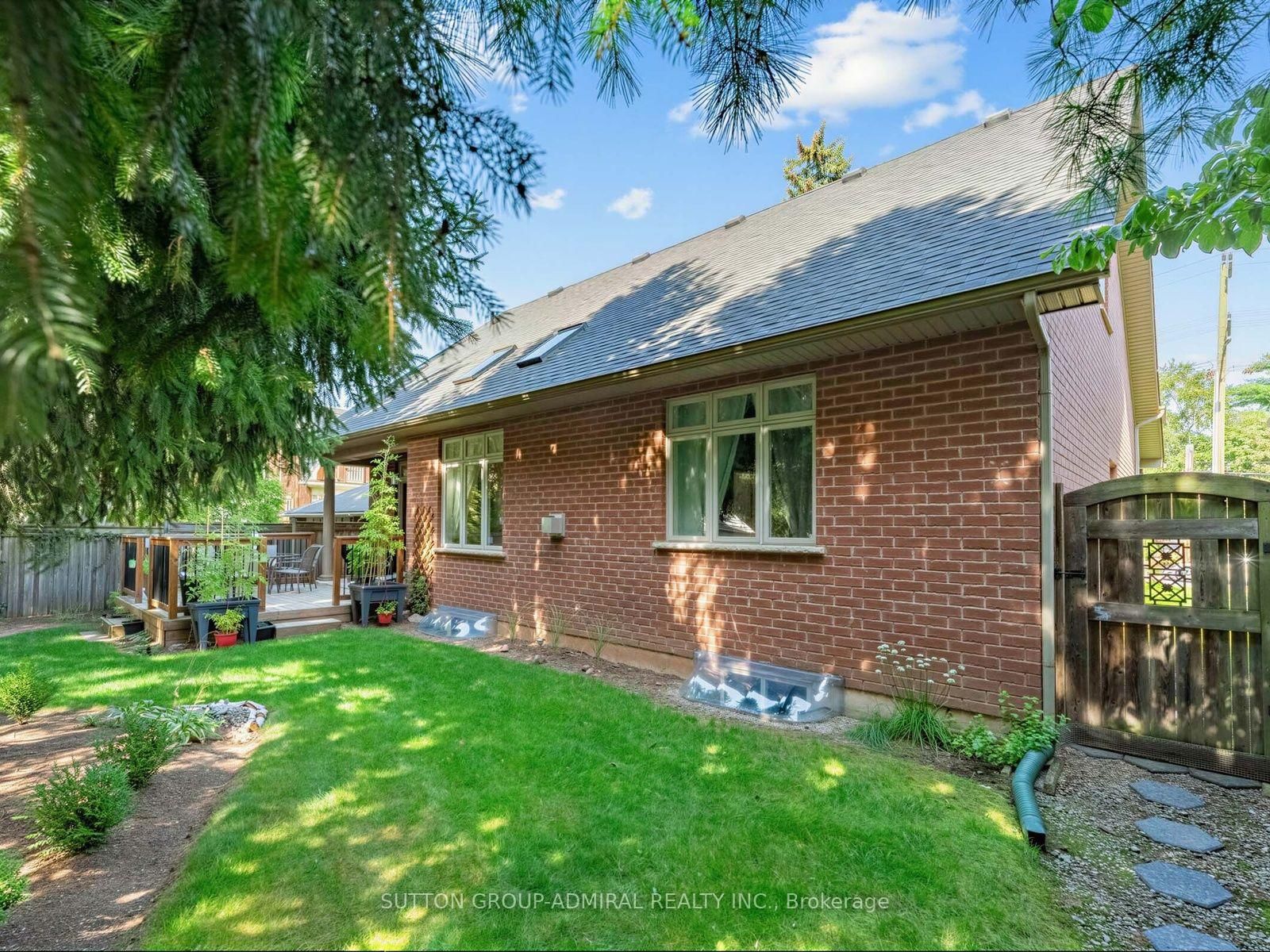 980 Shadeland Avenue • Burlington, ON photo 37