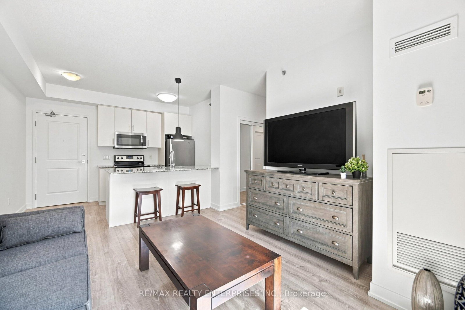 2486 Old Bronte Road • #203 • Oakville, ON photo 6