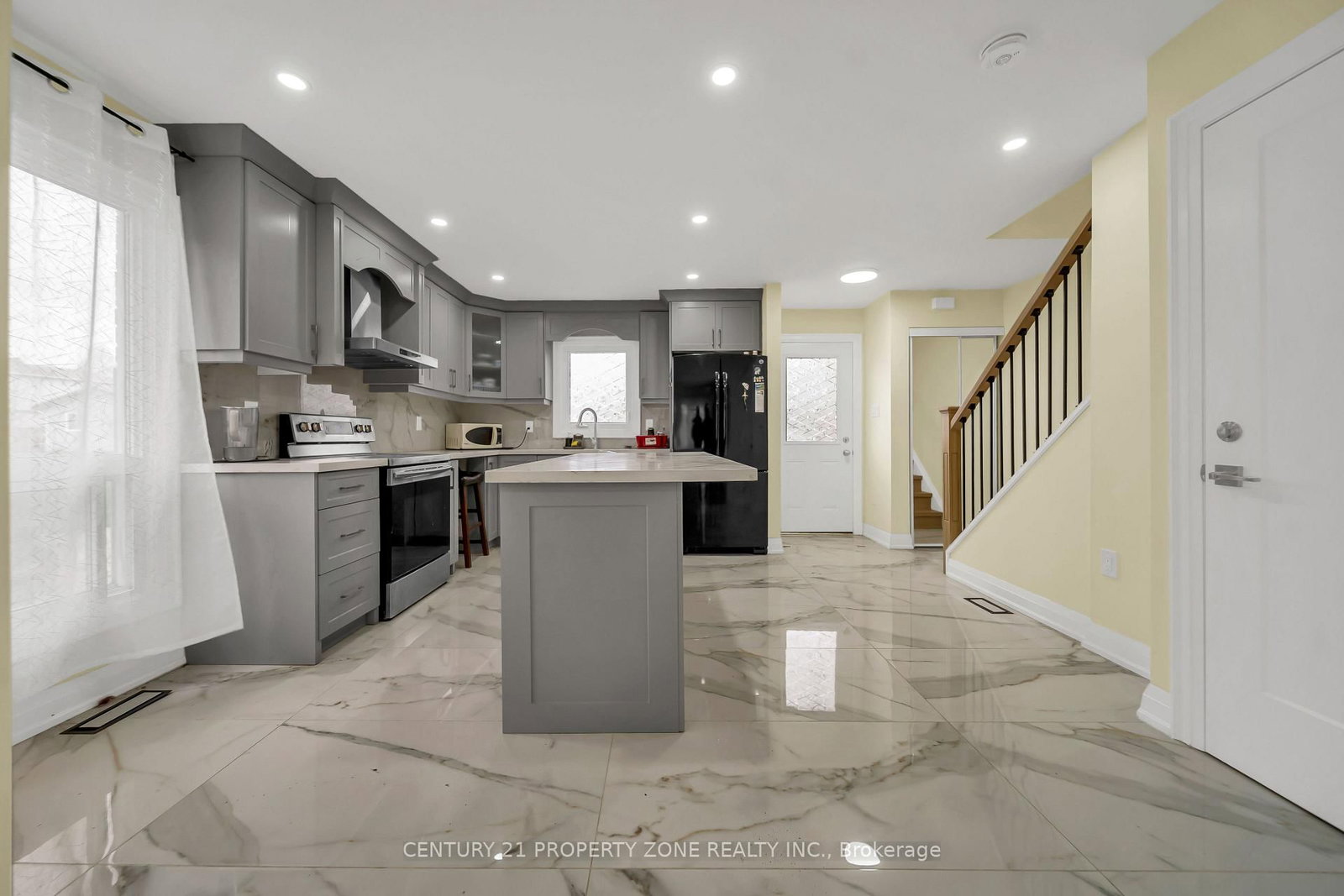 19 Horseshoe Court • Brampton, ON photo 15