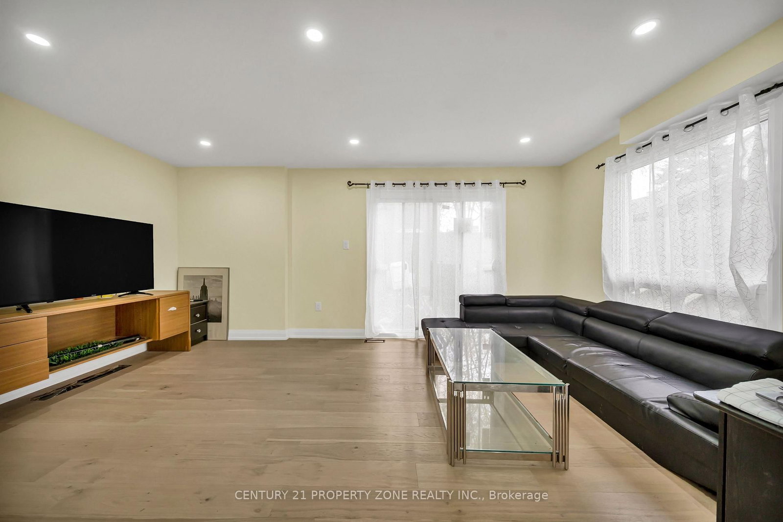 19 Horseshoe Court • Brampton, ON photo 16