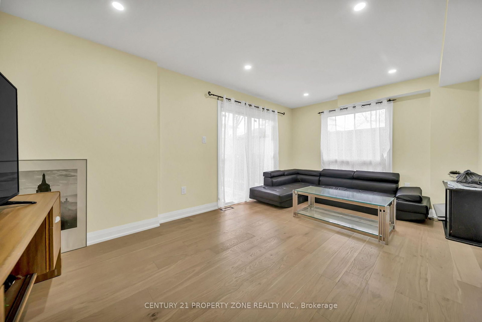 19 Horseshoe Court • Brampton, ON photo 18