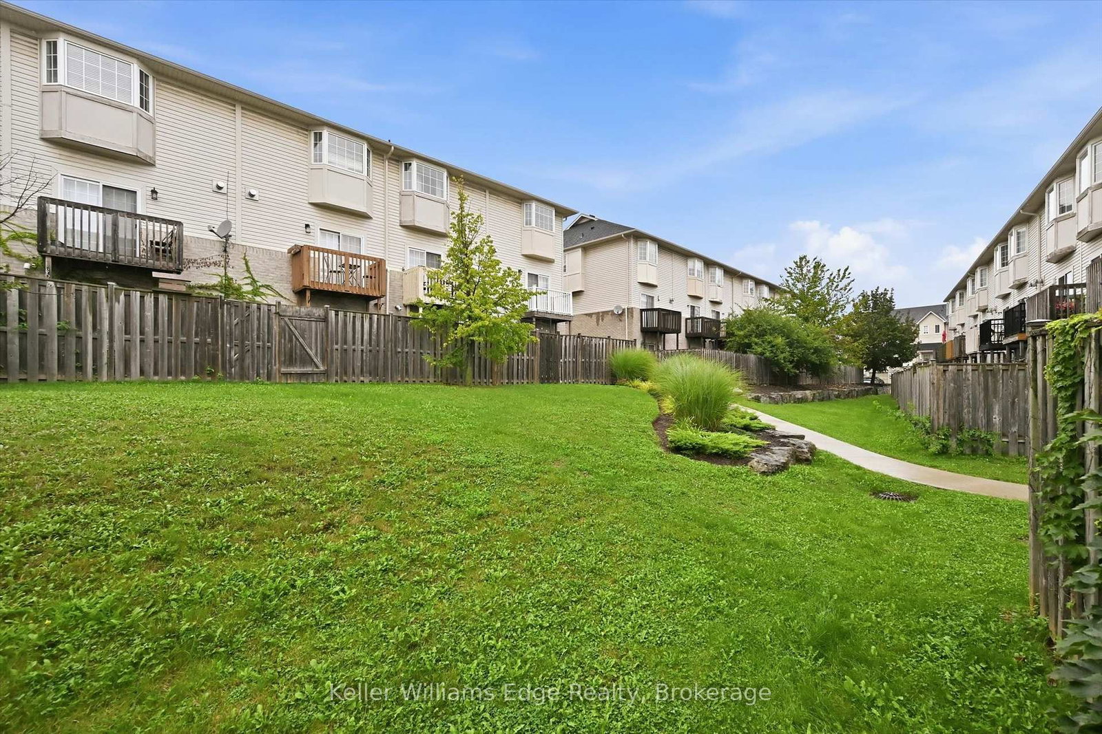 5080 Fairview Street • #29 • Burlington, ON photo 44