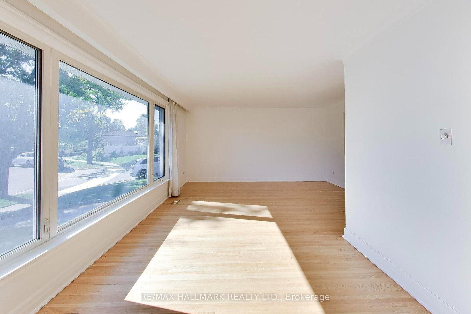 60 Bridesburg Drive • Toronto, ON photo 10