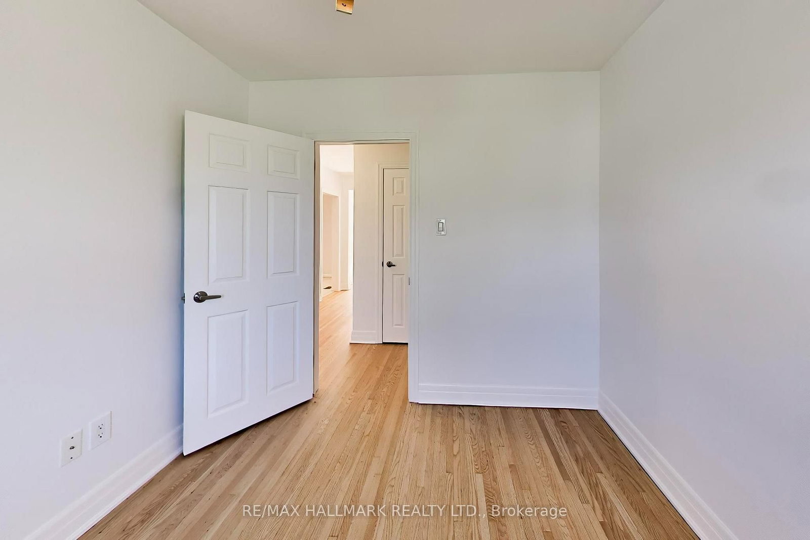 60 Bridesburg Drive • Toronto, ON photo 16