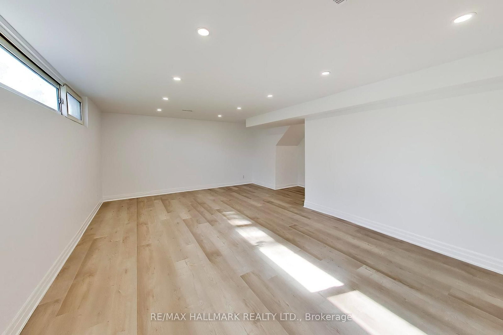 60 Bridesburg Drive • Toronto, ON photo 22