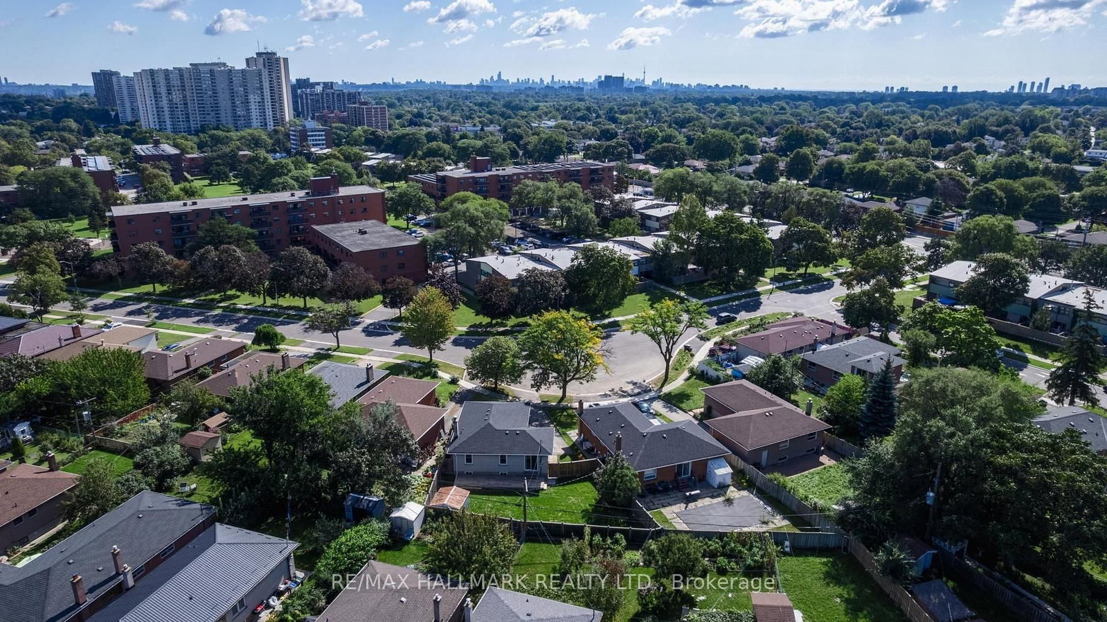 60 Bridesburg Drive • Toronto, ON photo 34