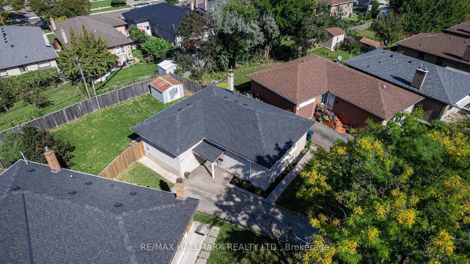 60 Bridesburg Drive • Toronto, ON photo 46