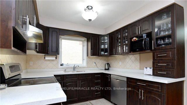 34 Palleschi Drive