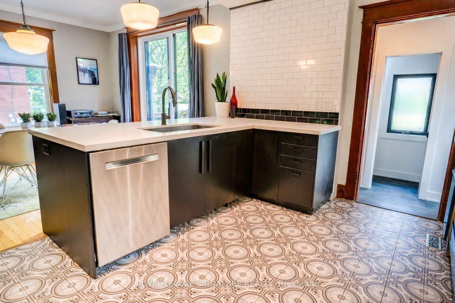 50 Rosedale Avenue W • Brampton, ON photo 12