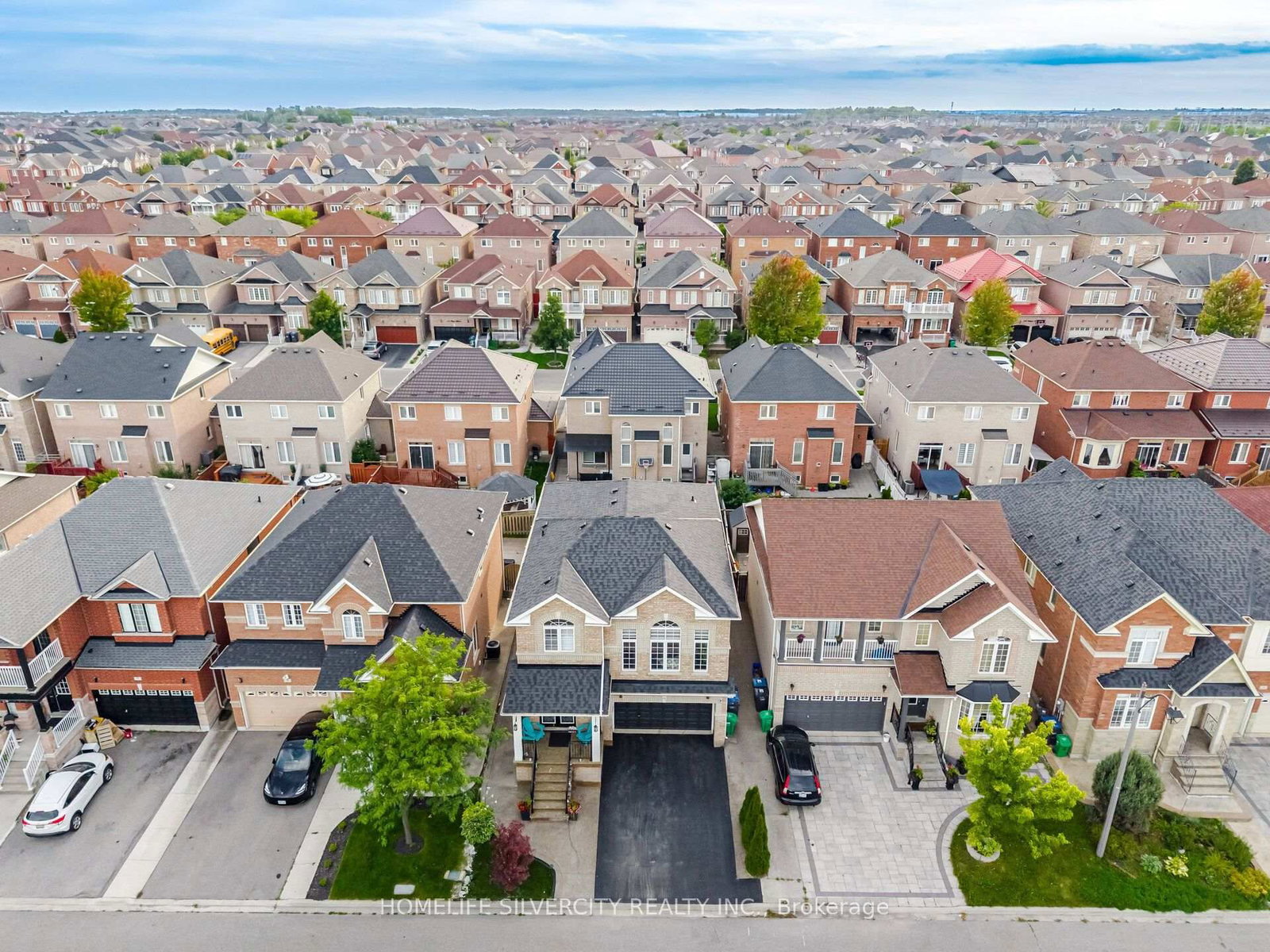 11 Swales Crescent • Brampton, ON photo 1