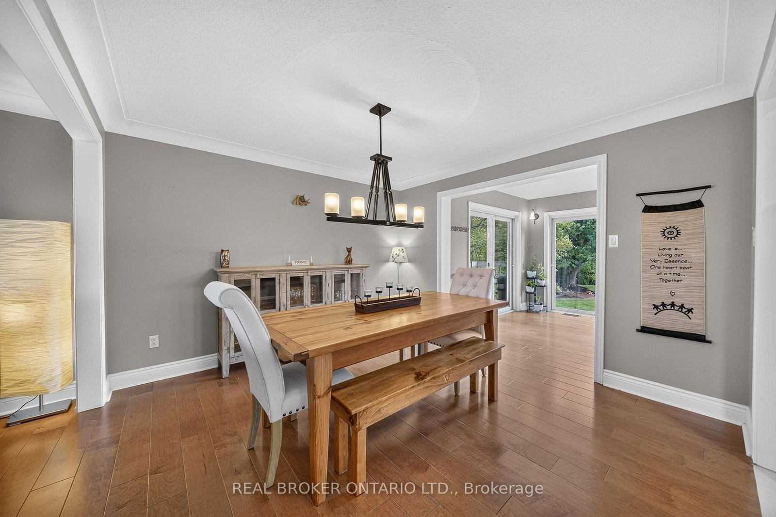 4202 Sideroad 1 • Burlington, ON photo 13