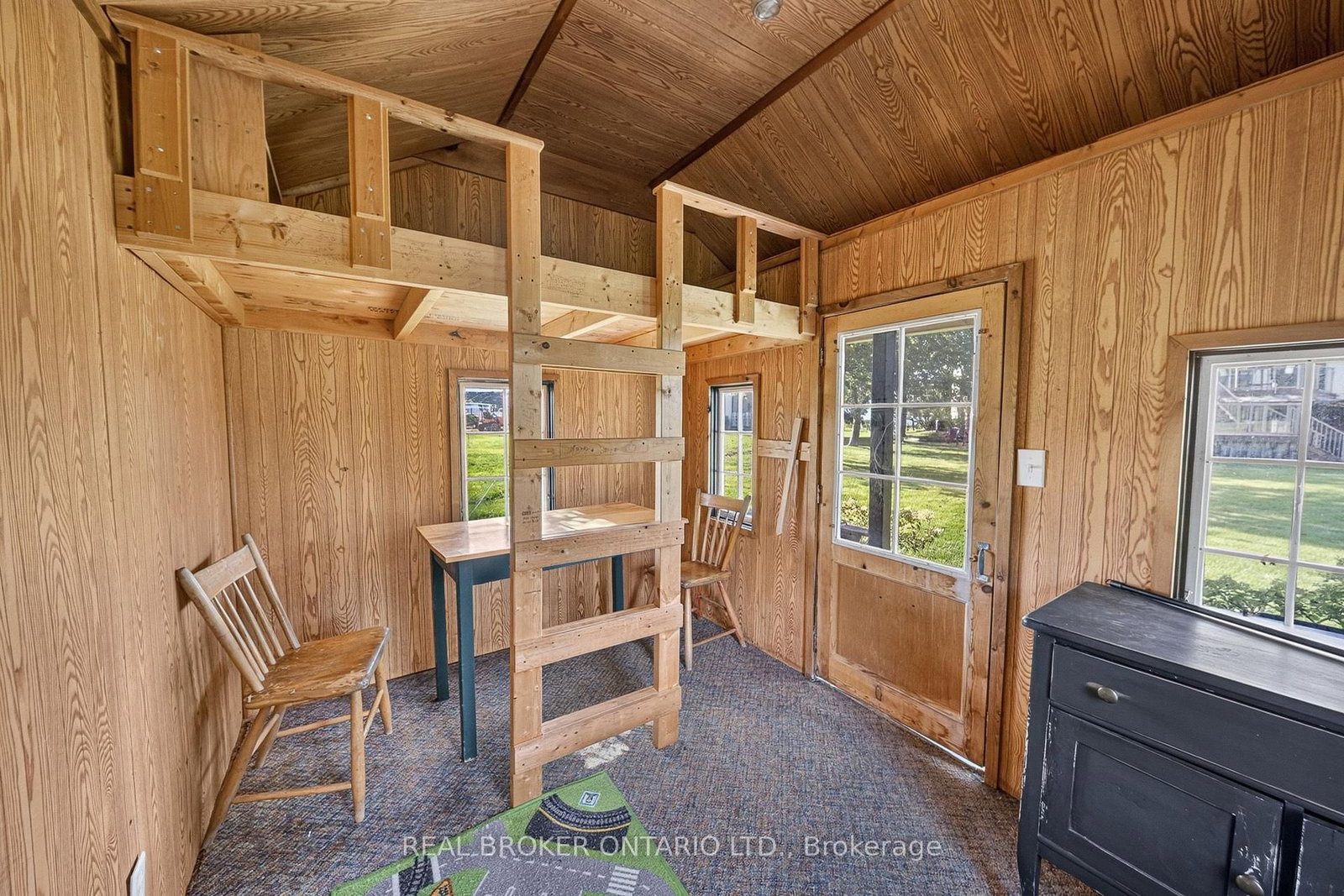 4202 Sideroad 1 • Burlington, ON photo 42
