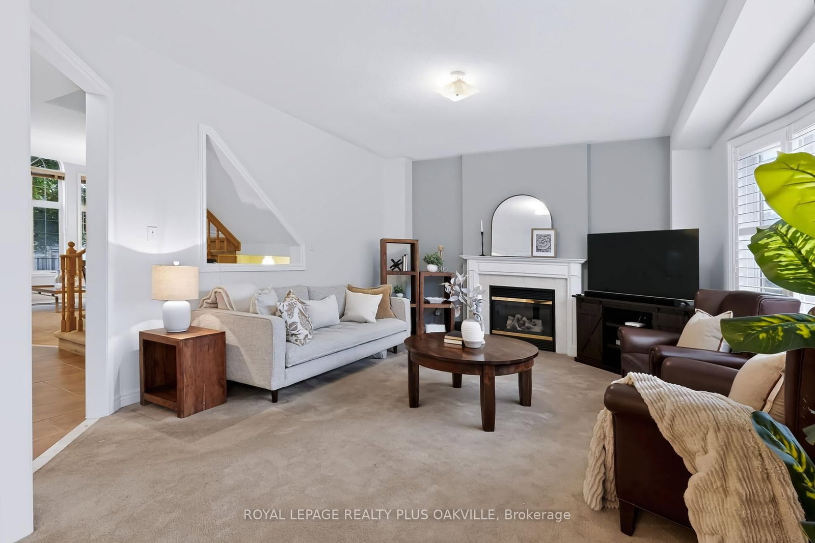 2254 Dunforest Crescent • Oakville, ON photo 17