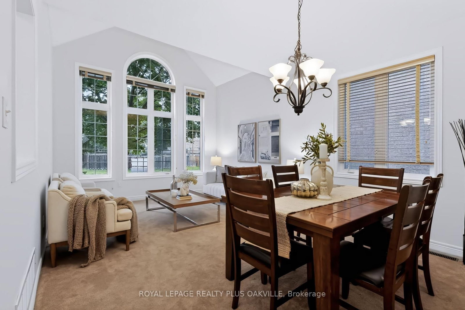 2254 Dunforest Crescent • Oakville, ON photo 20