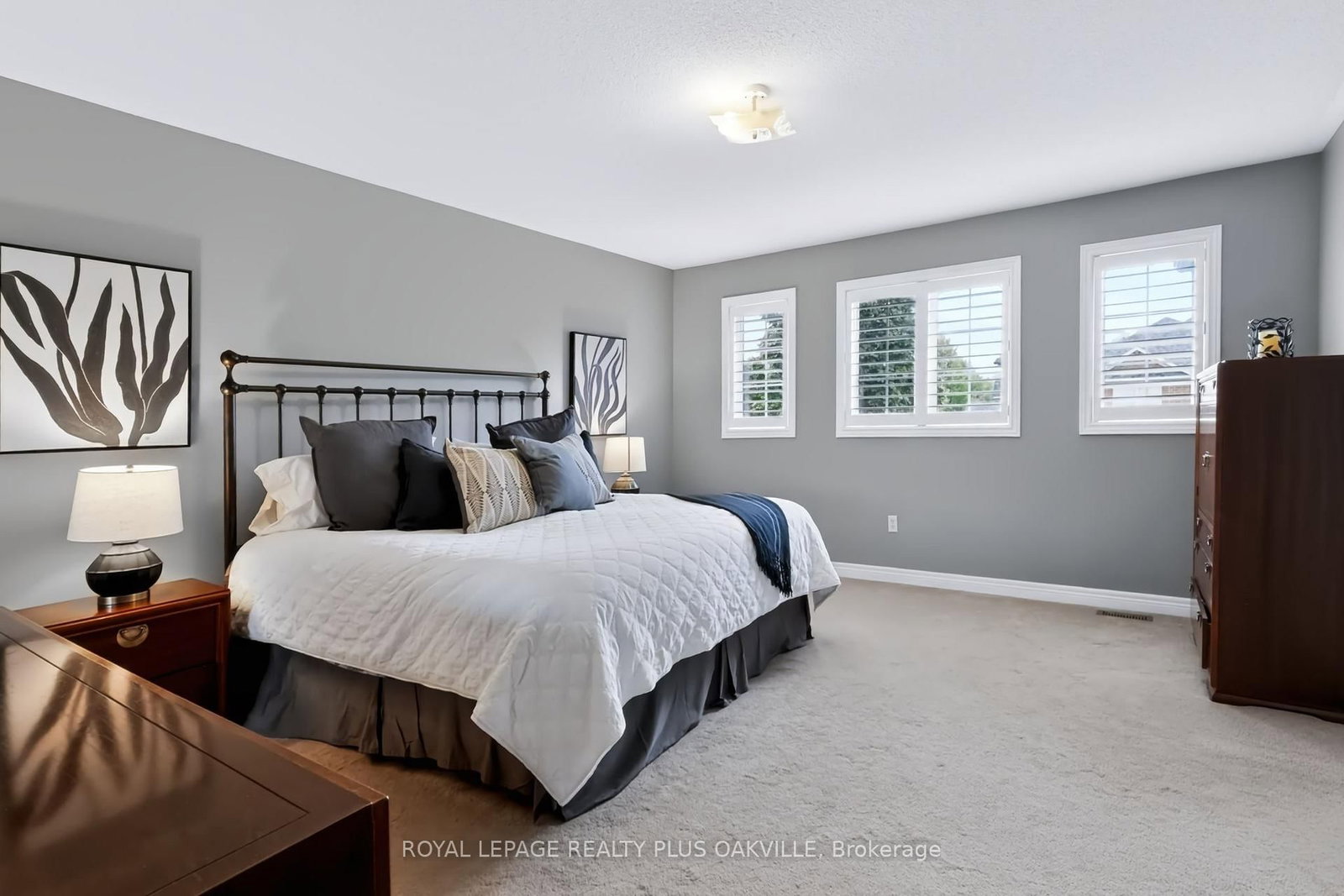 2254 Dunforest Crescent • Oakville, ON photo 31