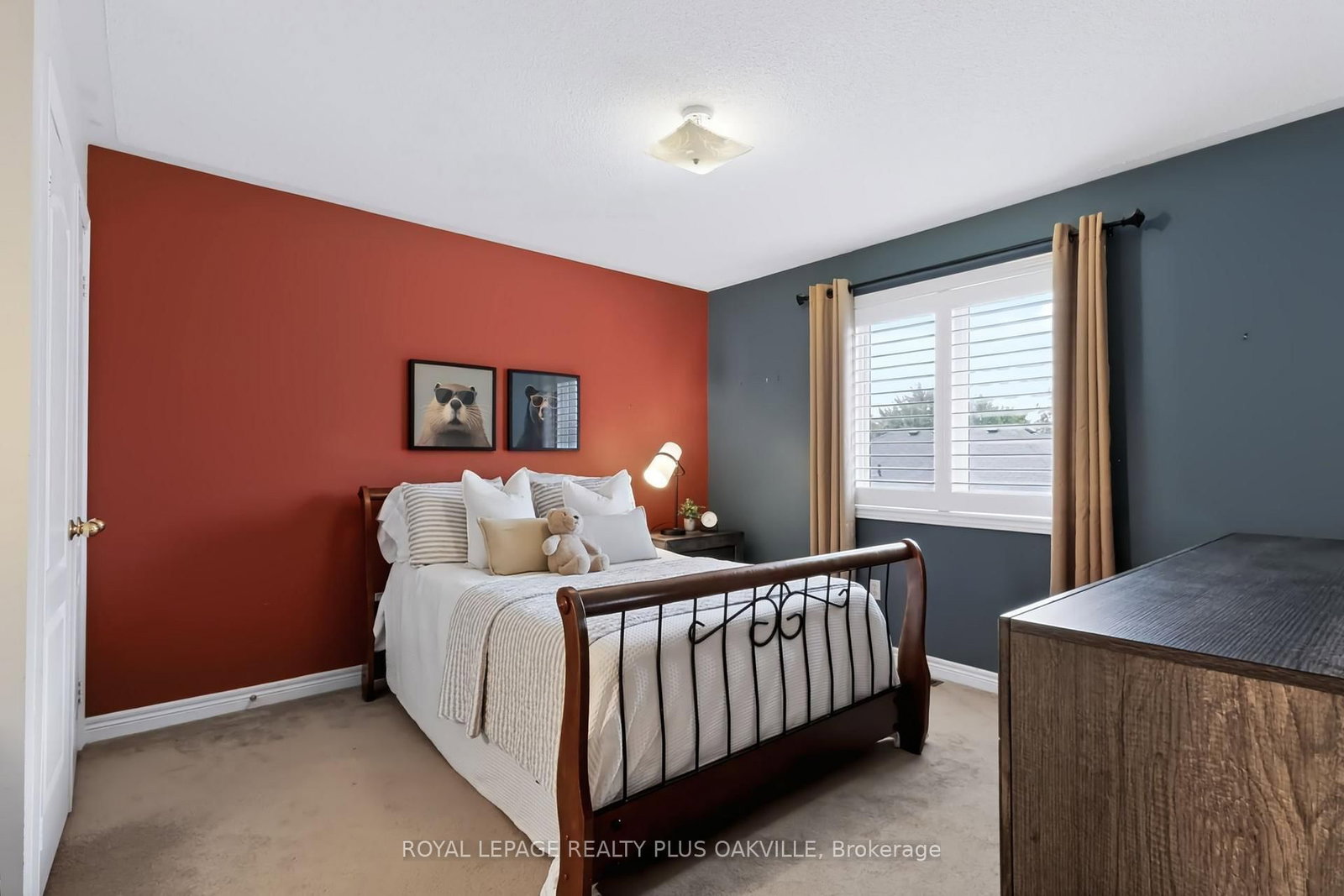 2254 Dunforest Crescent • Oakville, ON photo 35