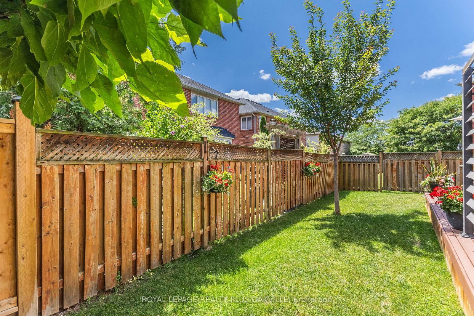 2254 Dunforest Crescent • Oakville, ON photo 49