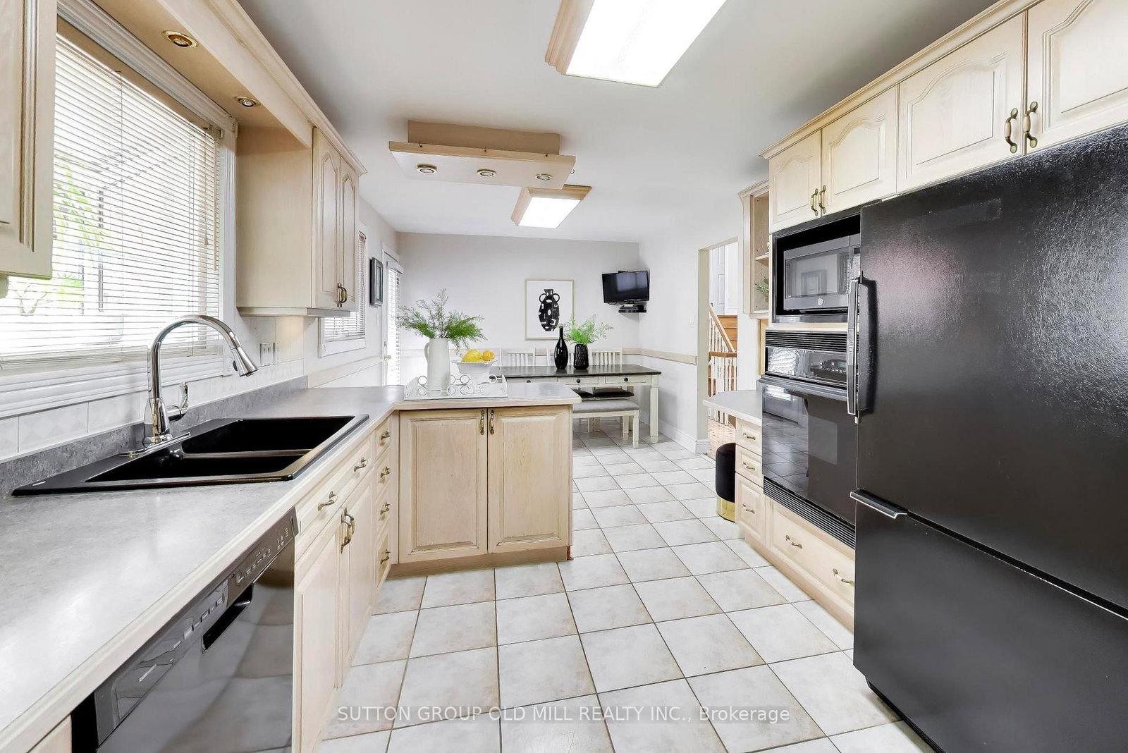 251 Chalfield Lane • Mississauga, ON photo 11