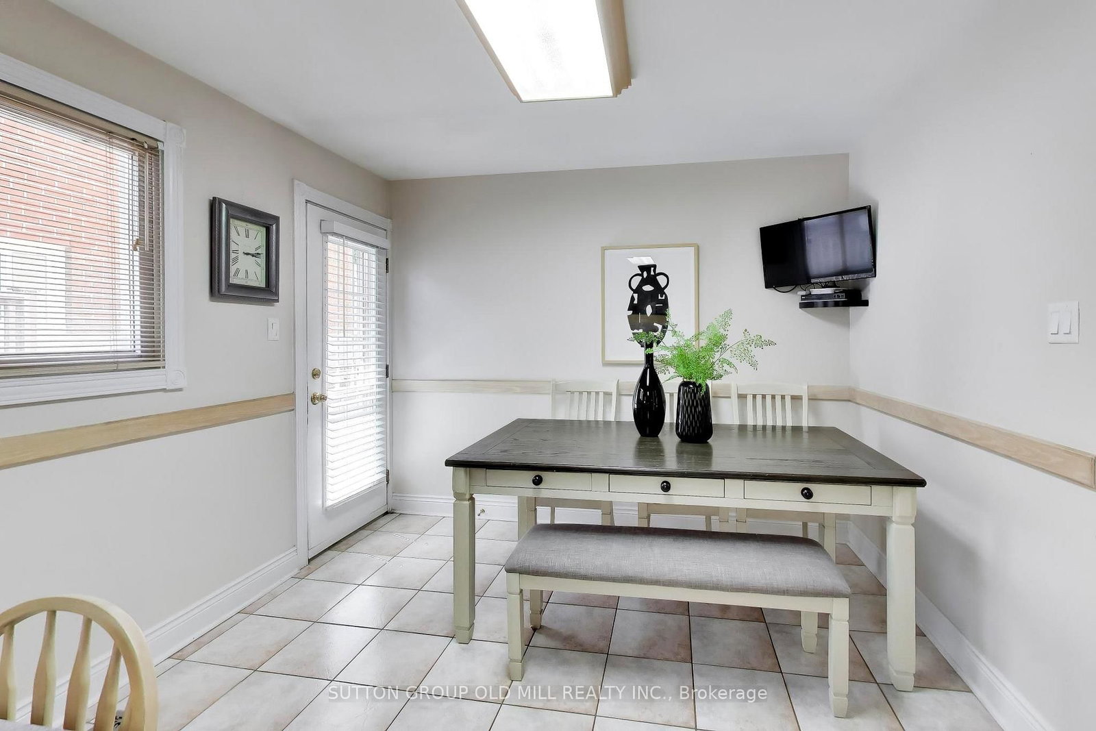 251 Chalfield Lane • Mississauga, ON photo 12