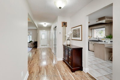 251 Chalfield Lane • Mississauga, ON photo 8