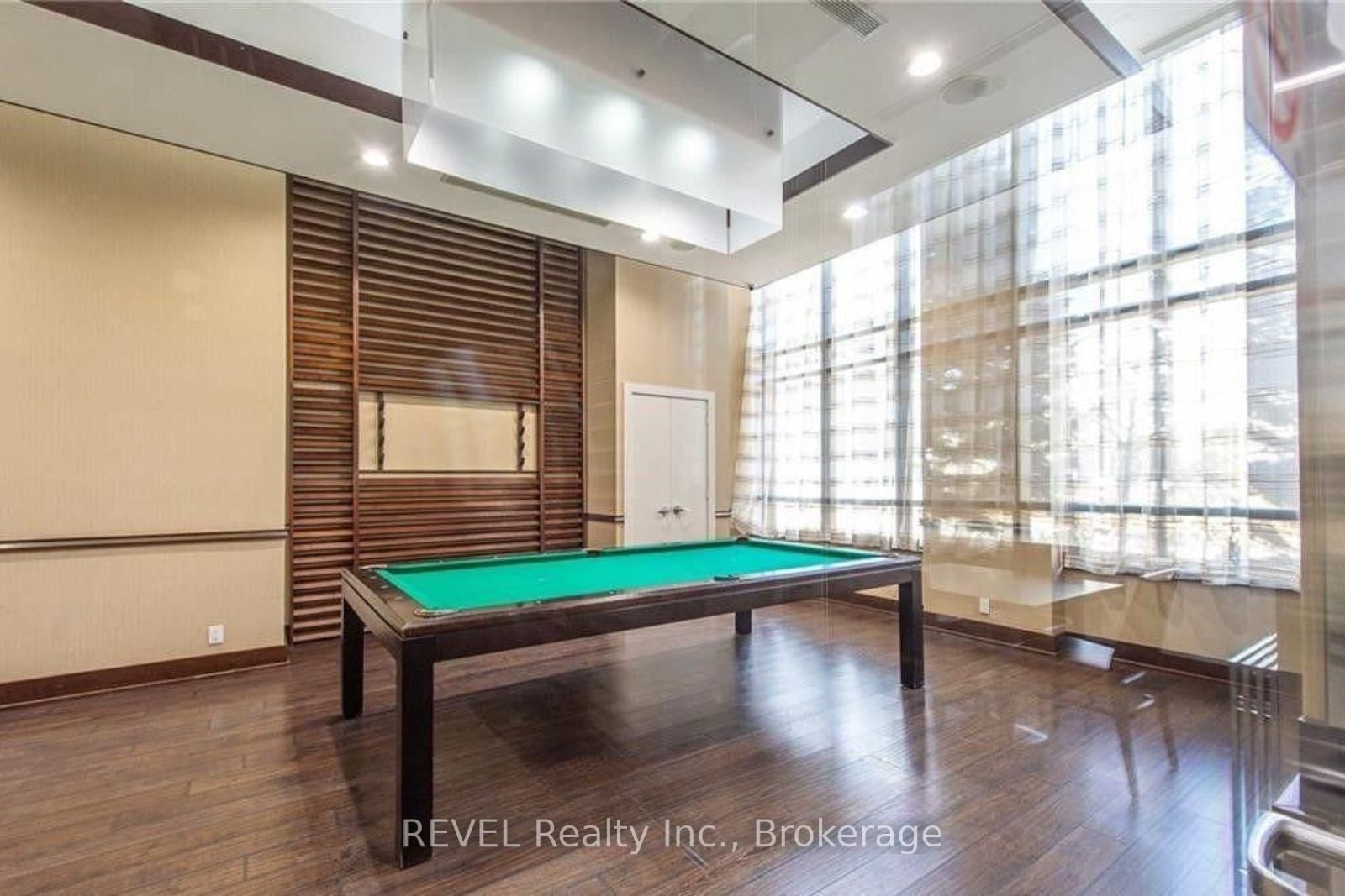 2609-330 Burnhamthorpe Rd, Mississauga, view 13