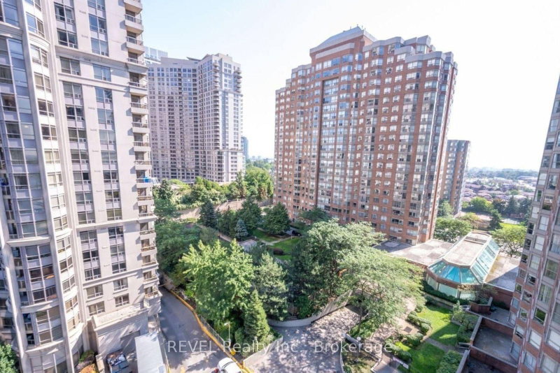 2609 - 330 Burnhamthorpe Road W