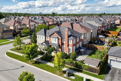68 Hartwell Road • Halton Hills, ON photo 3