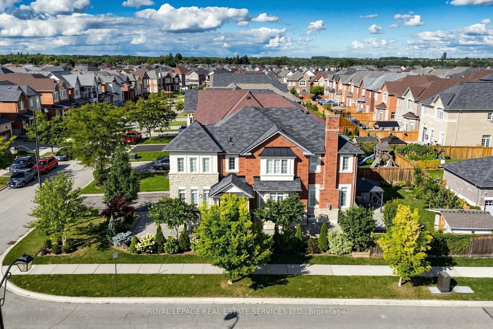 68 Hartwell Road • Halton Hills, ON photo 4