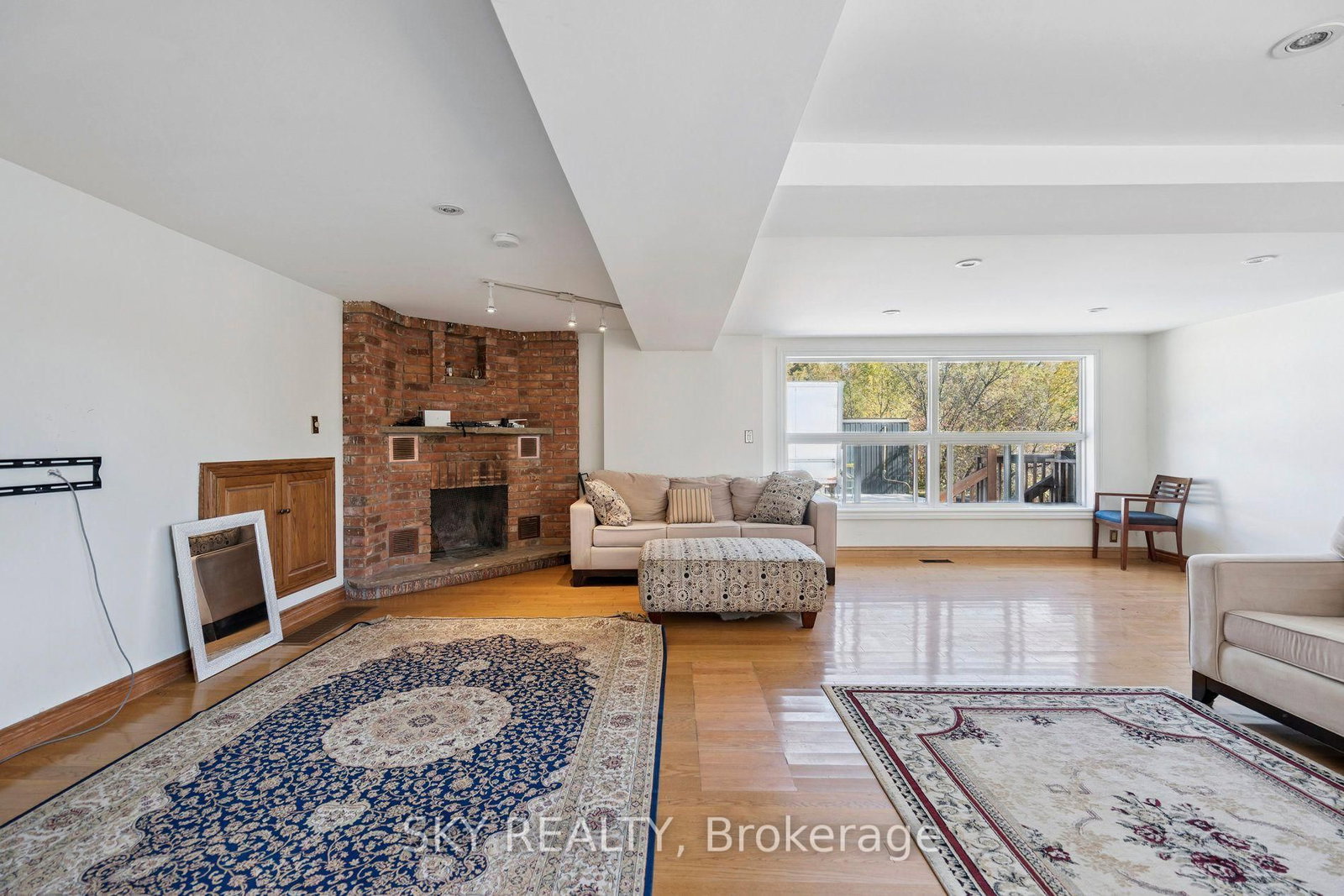 12475 5th Line • Halton Hills, ON photo 8
