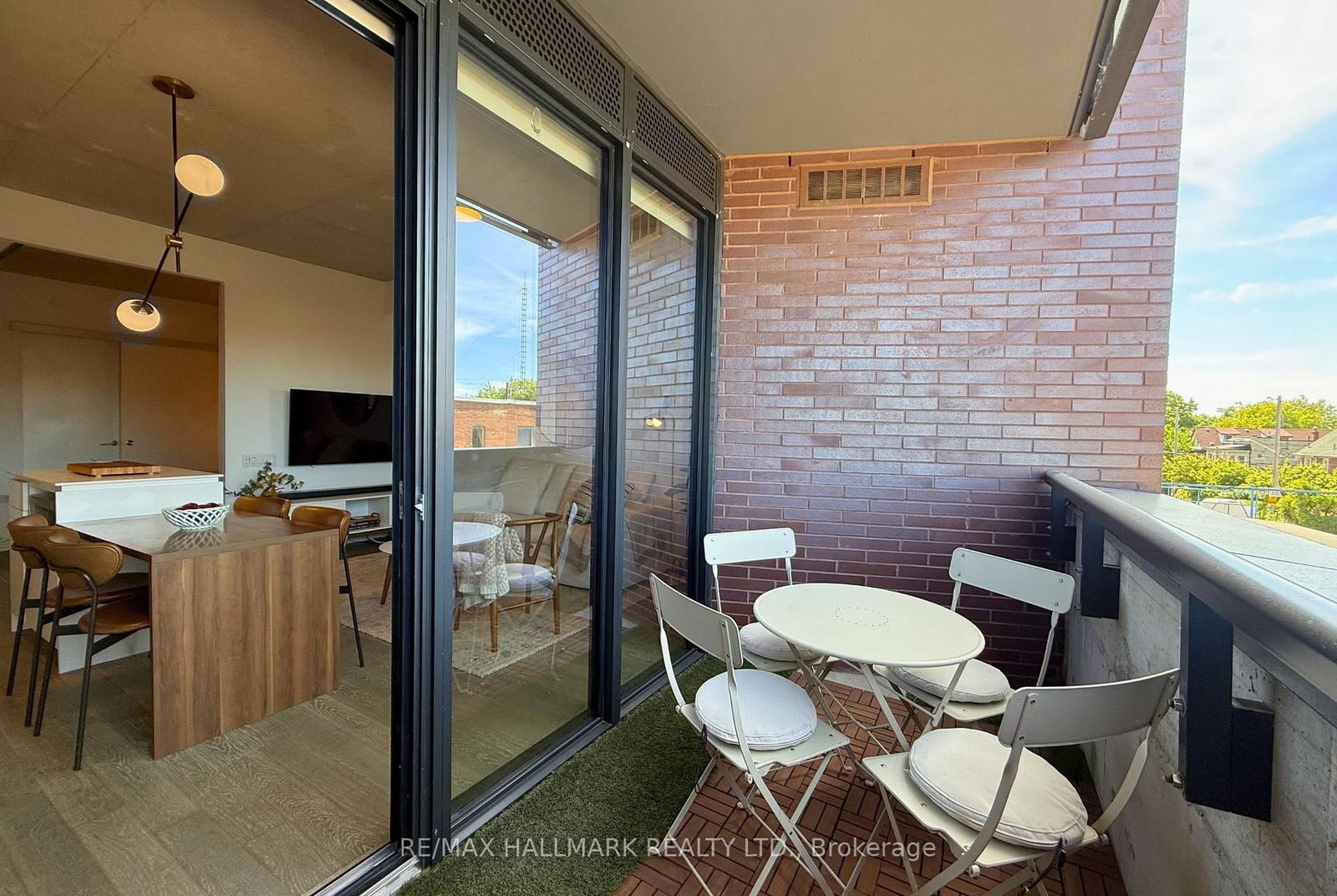 383 Sorauren Avenue • #313 • Toronto, ON photo 18
