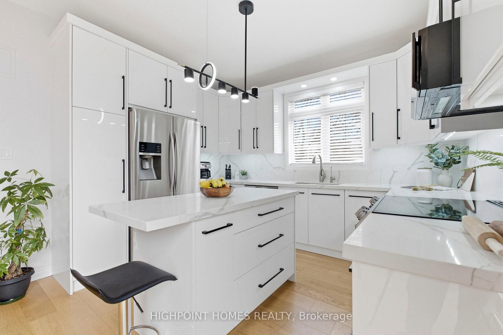 2066 Willhaven Trail • Oakville, ON photo 17