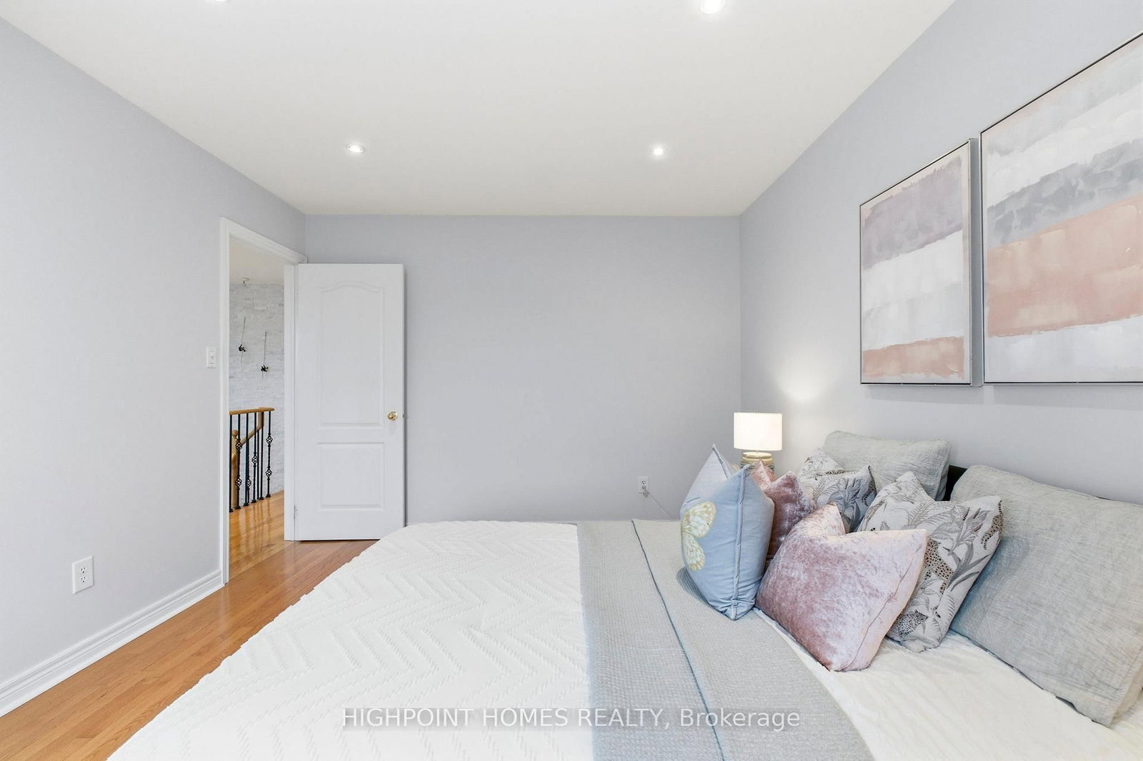 2066 Willhaven Trail • Oakville, ON photo 26