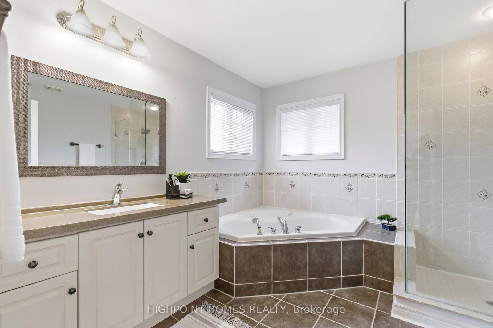 2066 Willhaven Trail • Oakville, ON photo 31